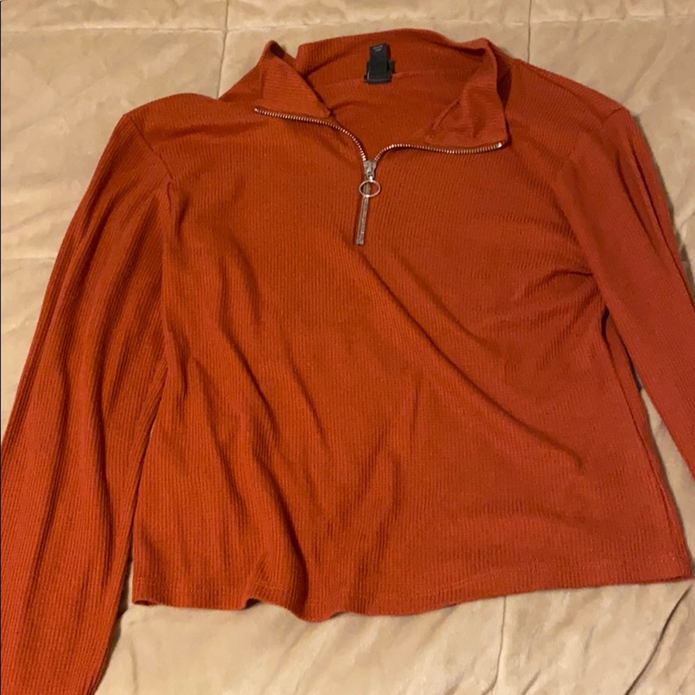 Circle Zip Top